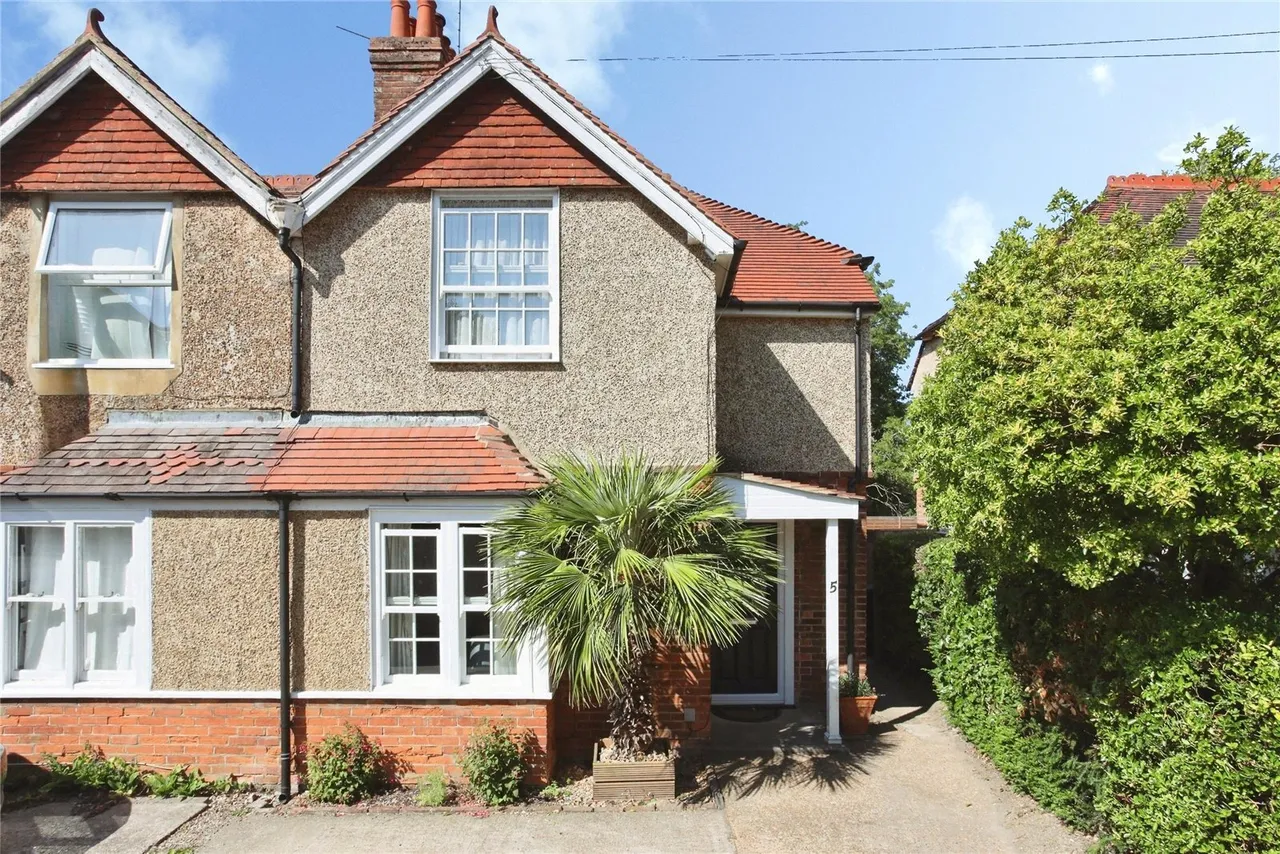 Western Avenue, Hawkhurst, TN18, photo 11