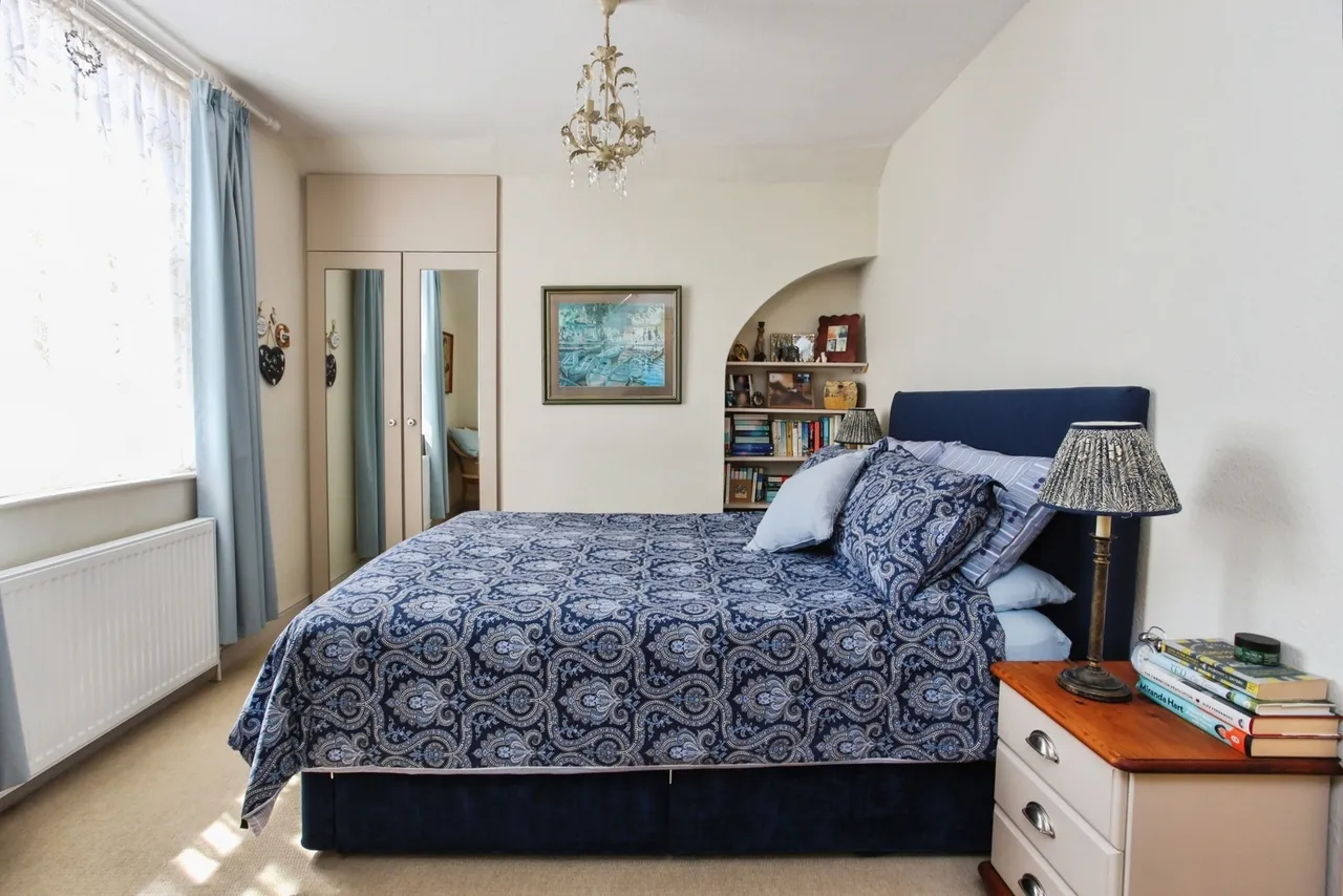 Western Avenue, Hawkhurst, TN18, photo 12