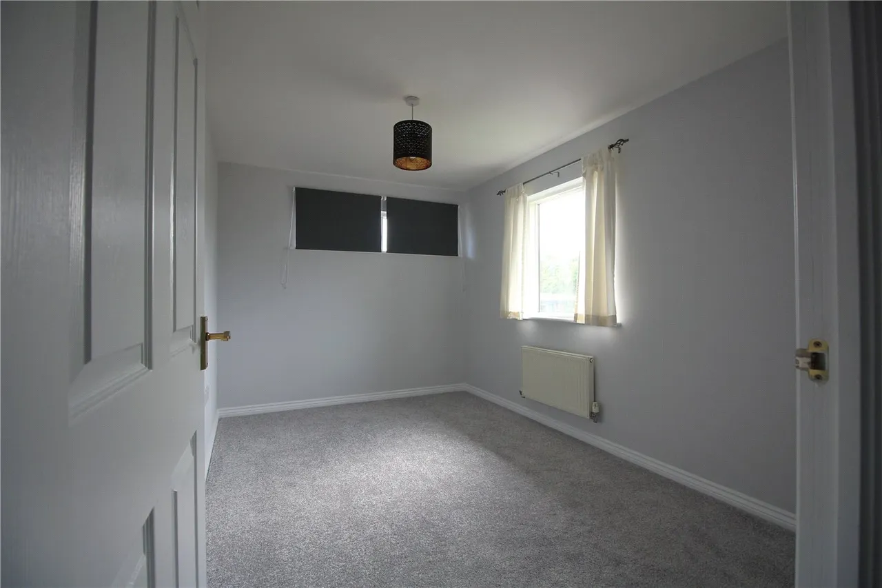 Sotherby Drive, Cheltenham, Gloucestershire, GL51, photo 4