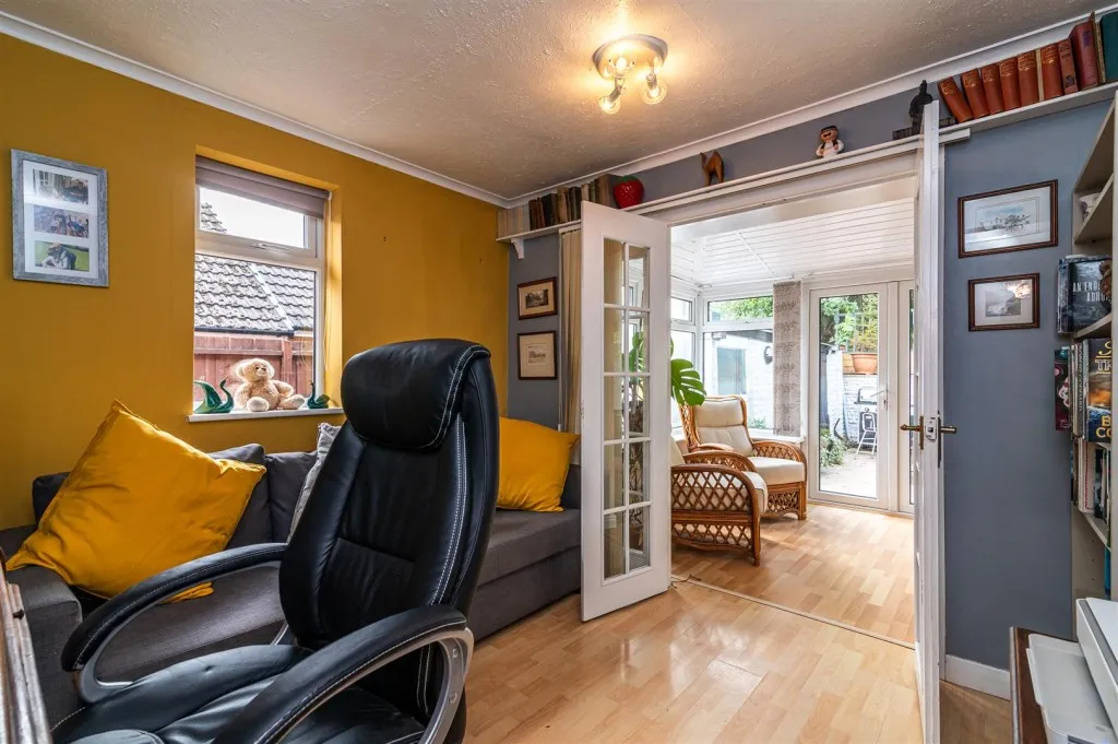 Glebe Drive, Burton Joyce, photo 13