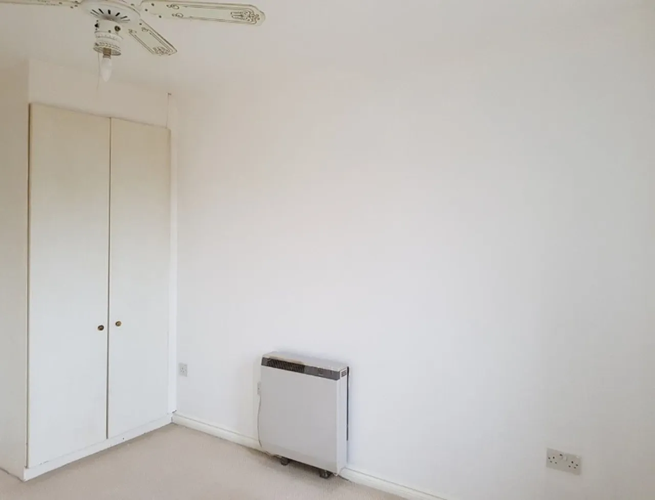 Drake Crescent, London, SE28 8PZ, photo 3