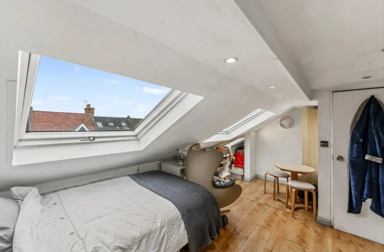 Glencairn Road, London, SW16, photo 12