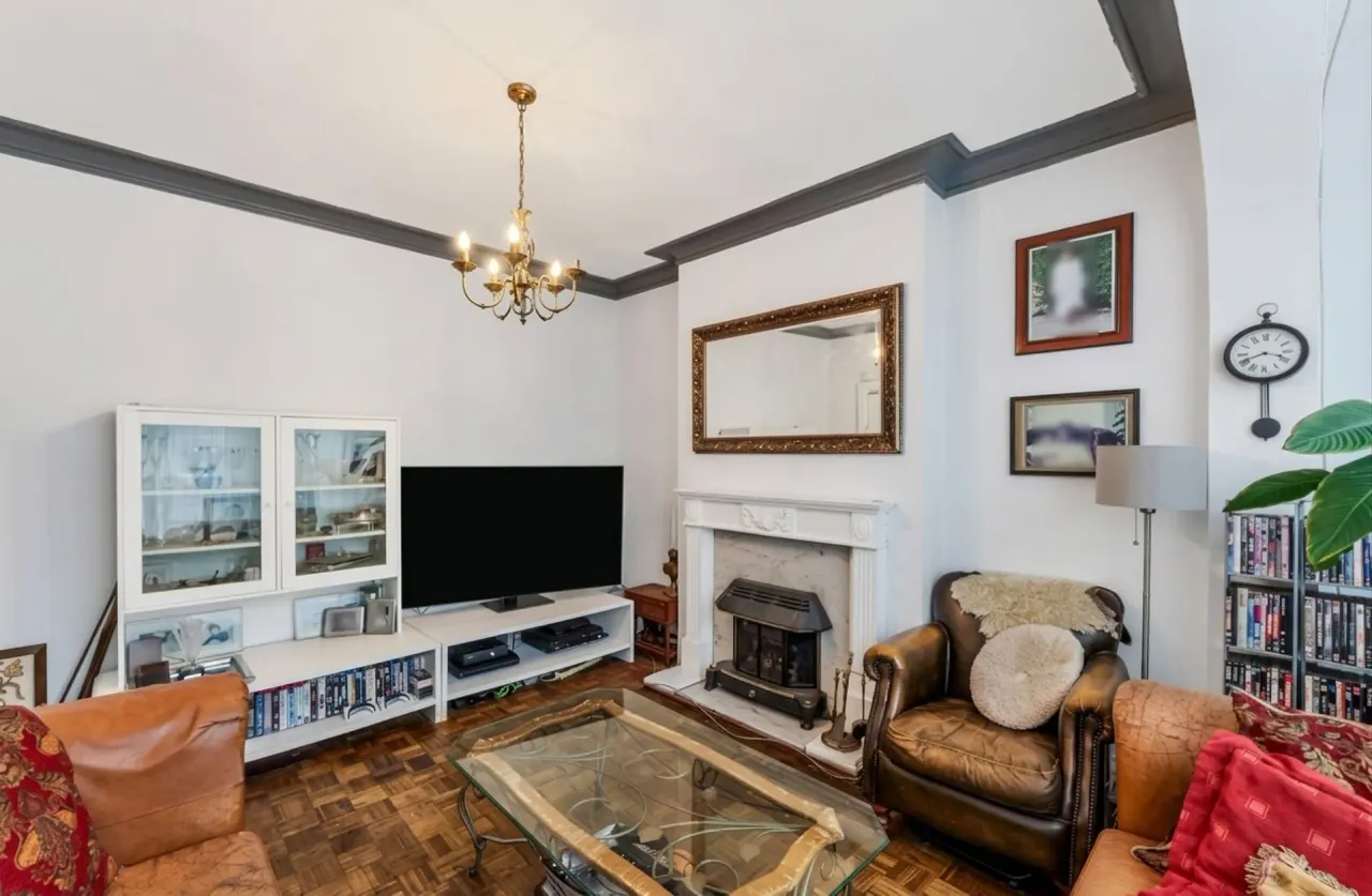 Glencairn Road, London, SW16, photo 17