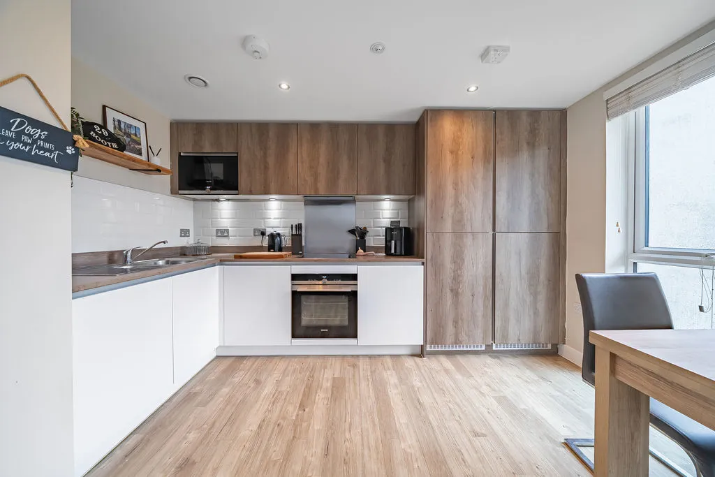 Hawker Drive, Addlestone, KT15, photo 7