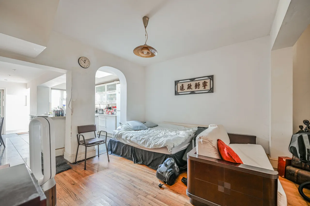 47 Avondale Road, London, photo 4