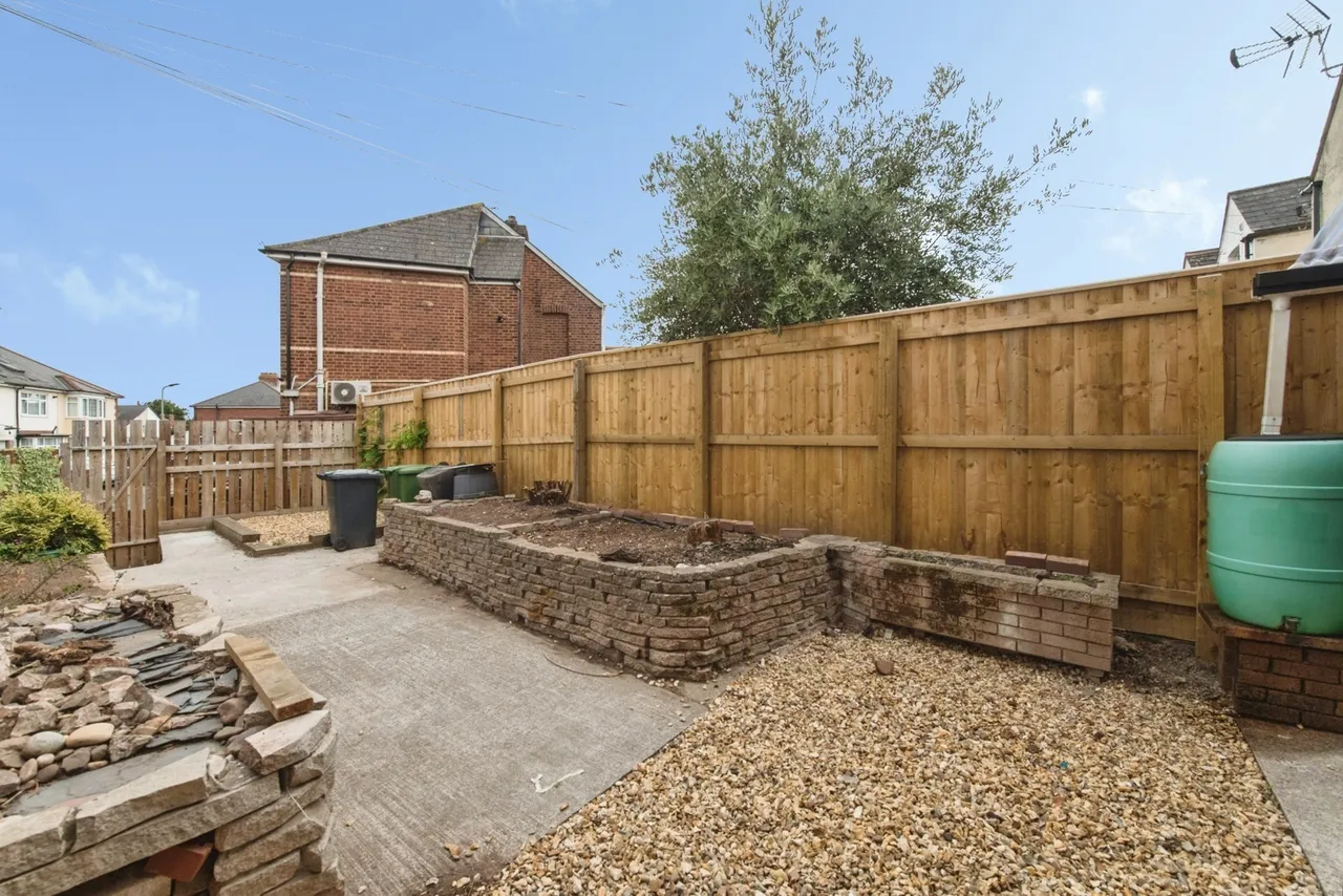 Alphington Road, Exeter, EX2, photo 2