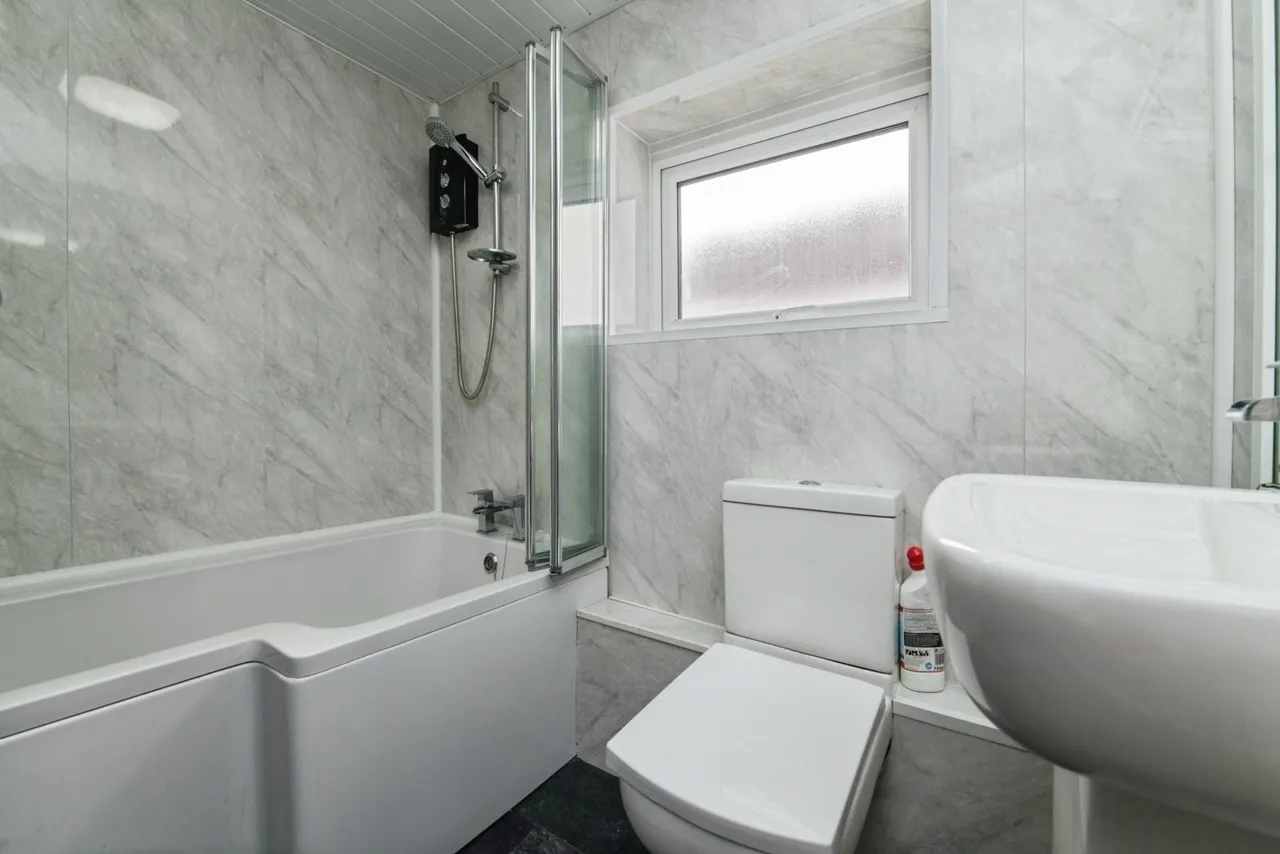 Alphington Road, Exeter, EX2, photo 13