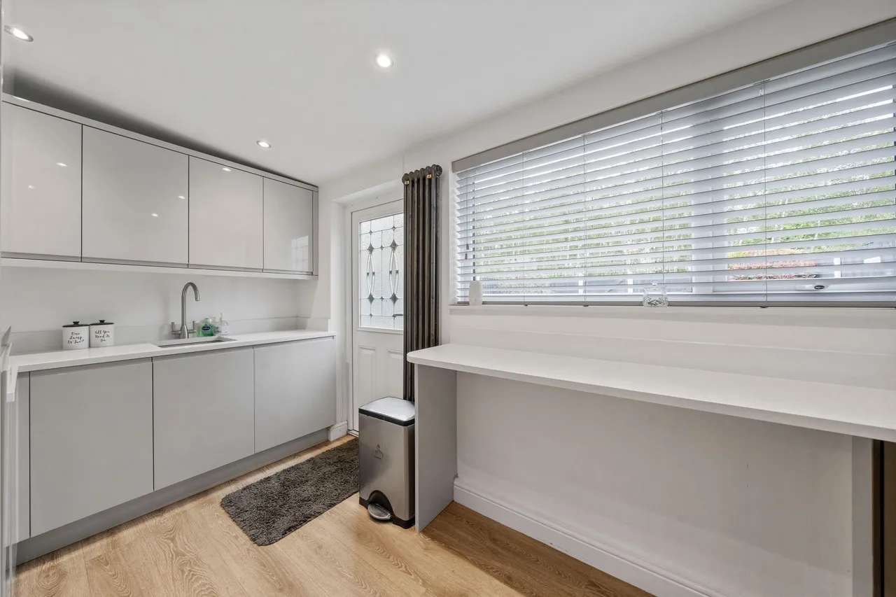 Vista Road, Newton-Le-Willows, Newton-Le-Willows, WA12 9EE, photo 10