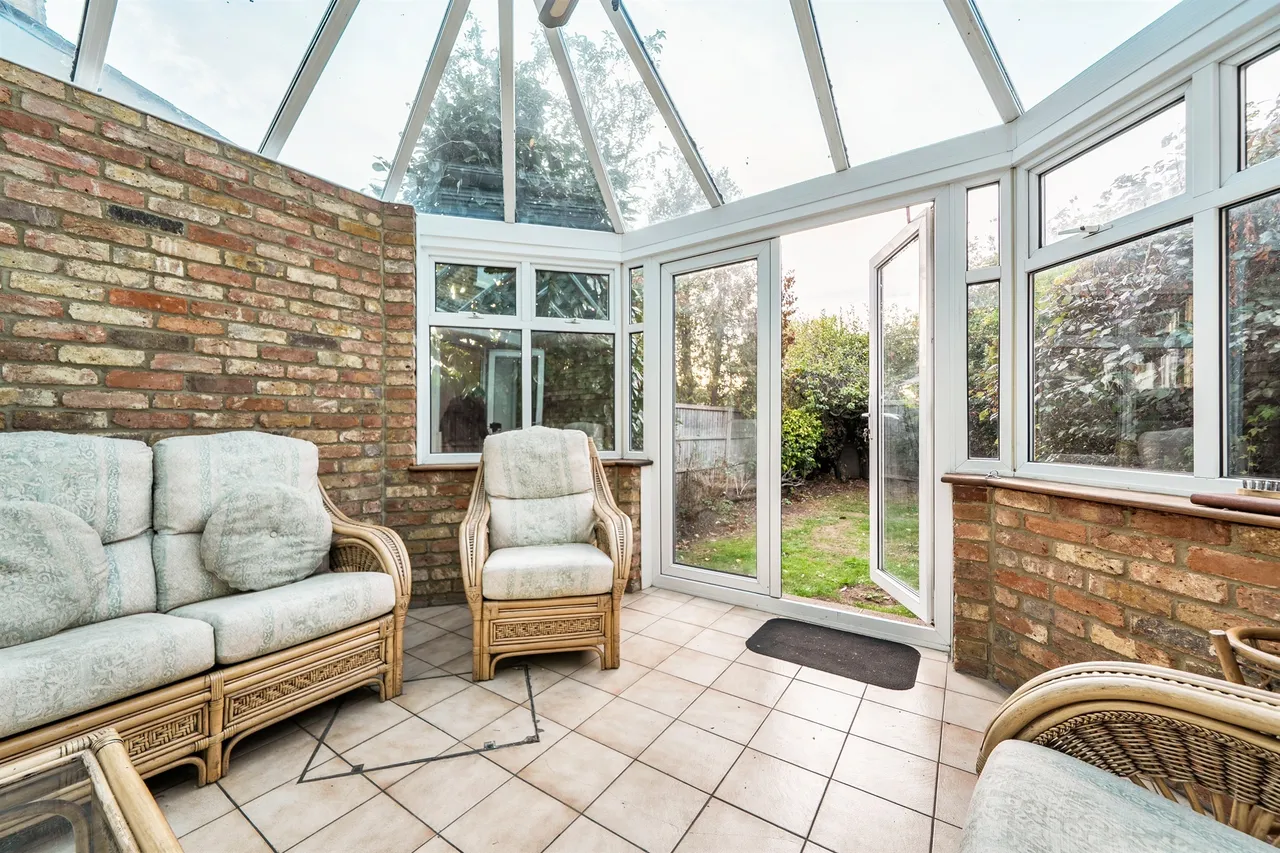 Garnault Road, Enfield, EN1, photo 3