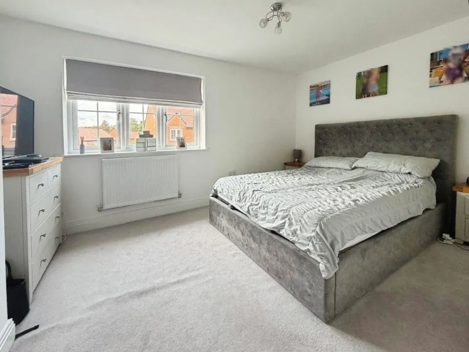 Ridges Rise, Deepcut, Camberley, Surrey, GU16 6FT, photo 10