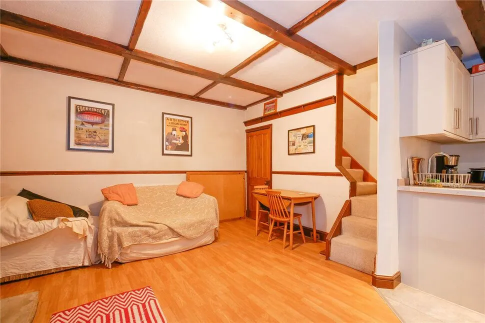 East Parade, Baildon, West Yorkshire, BD17, photo 4