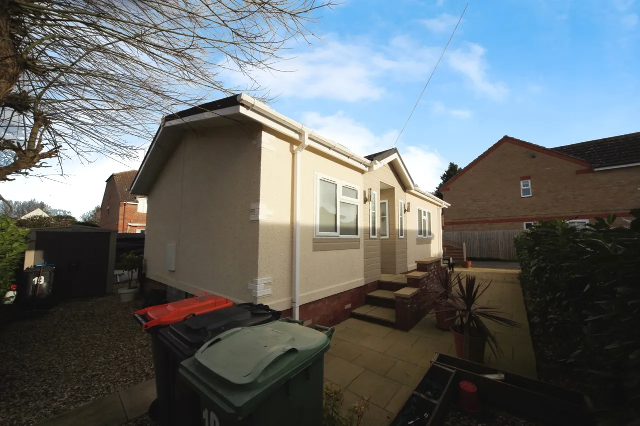 Beechwood Park, Caddington, LU1, photo 16