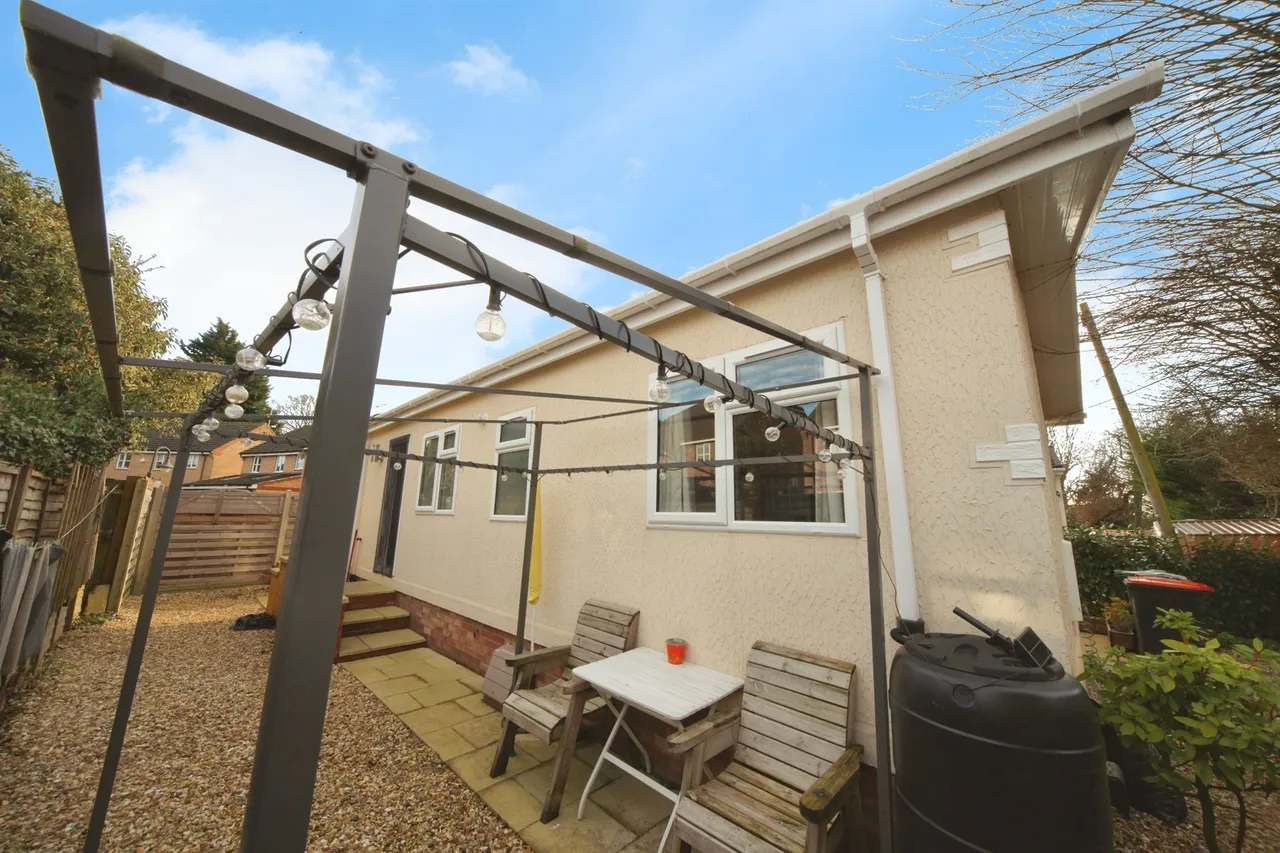 Beechwood Park, Caddington, LU1, photo 15
