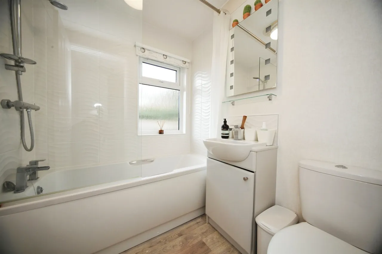 Beechwood Park, Caddington, LU1, photo 12