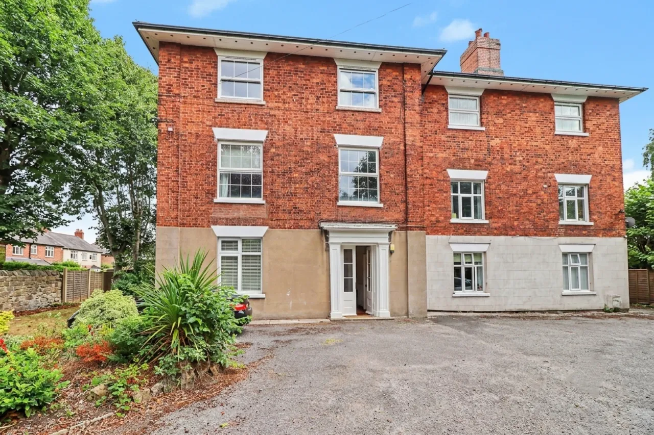 2 bed flat for sale, Rowley Bank, Stafford