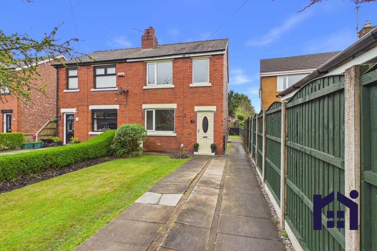 2 bed house for sale — New Lane, Eccleston, Chorley, PR7 6NB