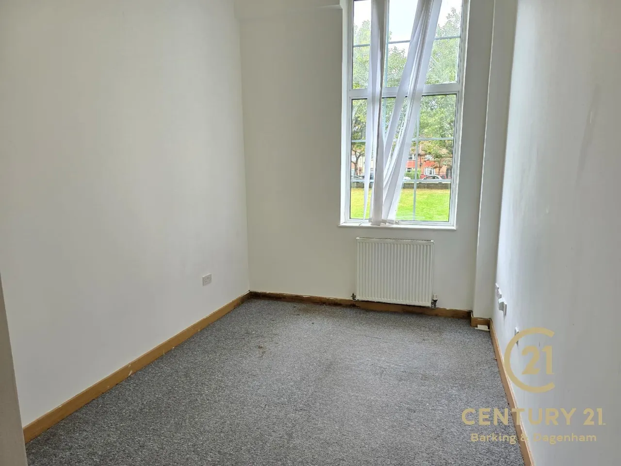 Academy Court, Dagenham, photo 6