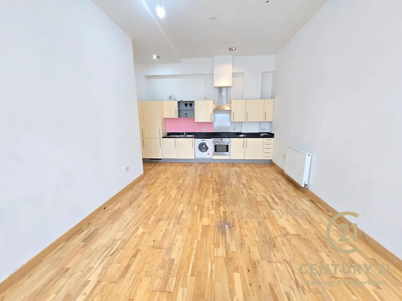 2 bed property for sale, Academy Court, Dagenham