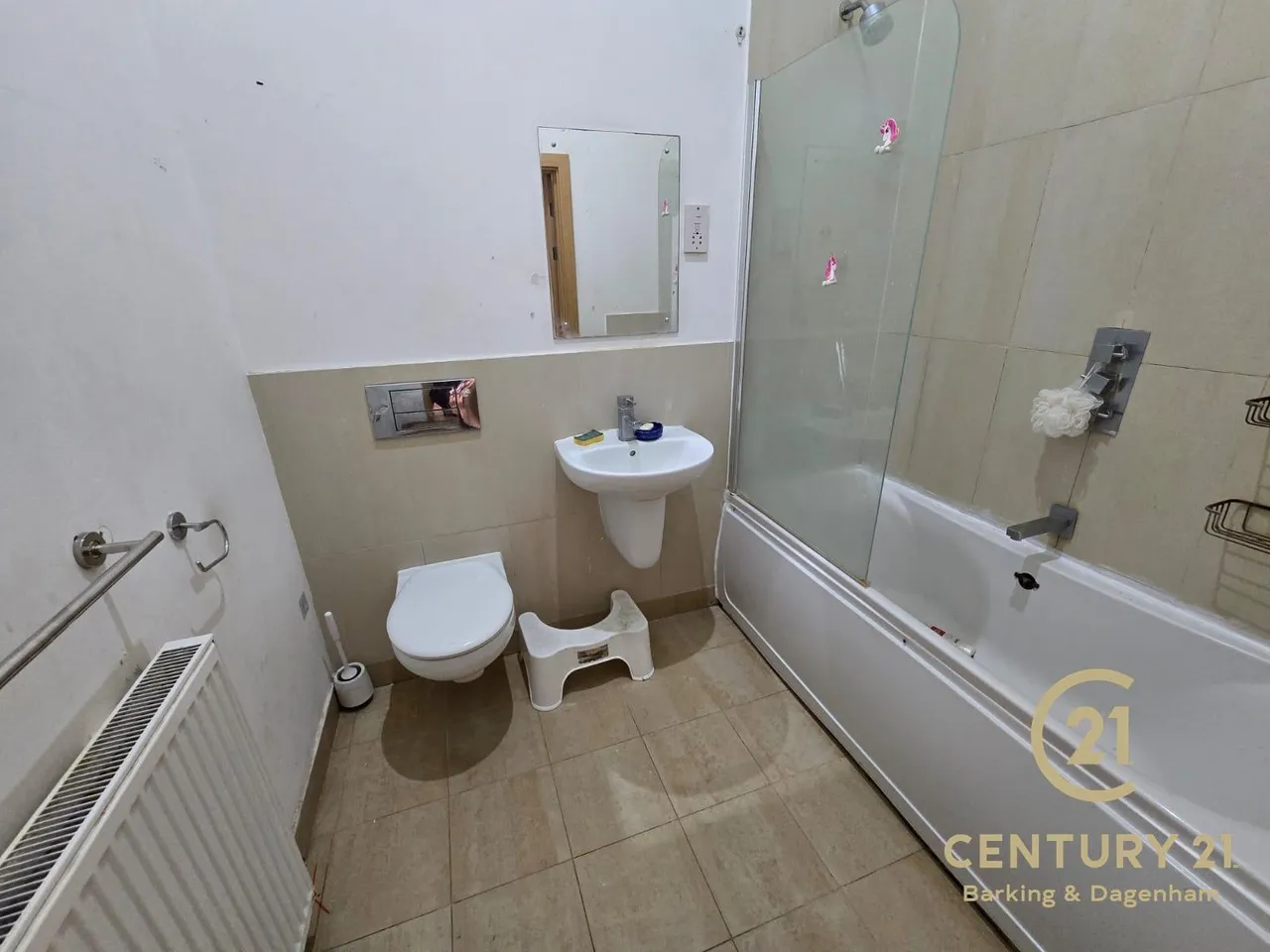 Academy Court, Dagenham, photo 4