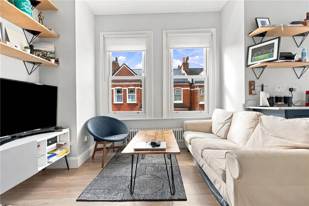 Dafforne Road, London, SW17, photo 3