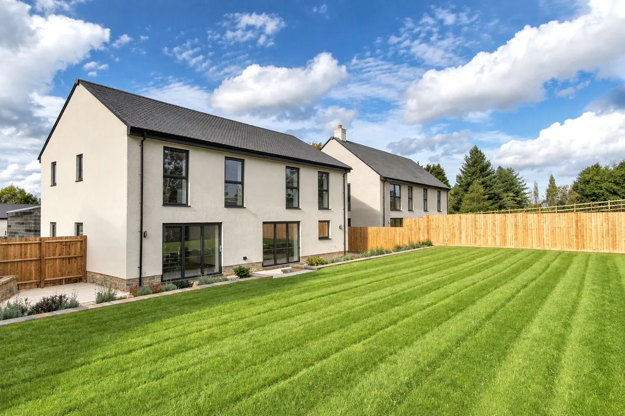 Hawkesbury Close, The Residences at Eastwood Park, photo 4