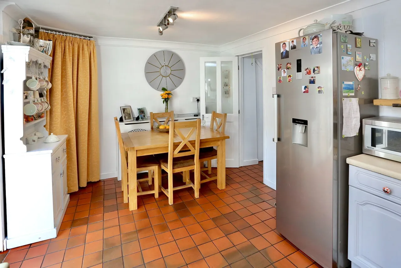 8 Victoria Terrace, Crickhowell, Powys, NP8 1DN, photo 10