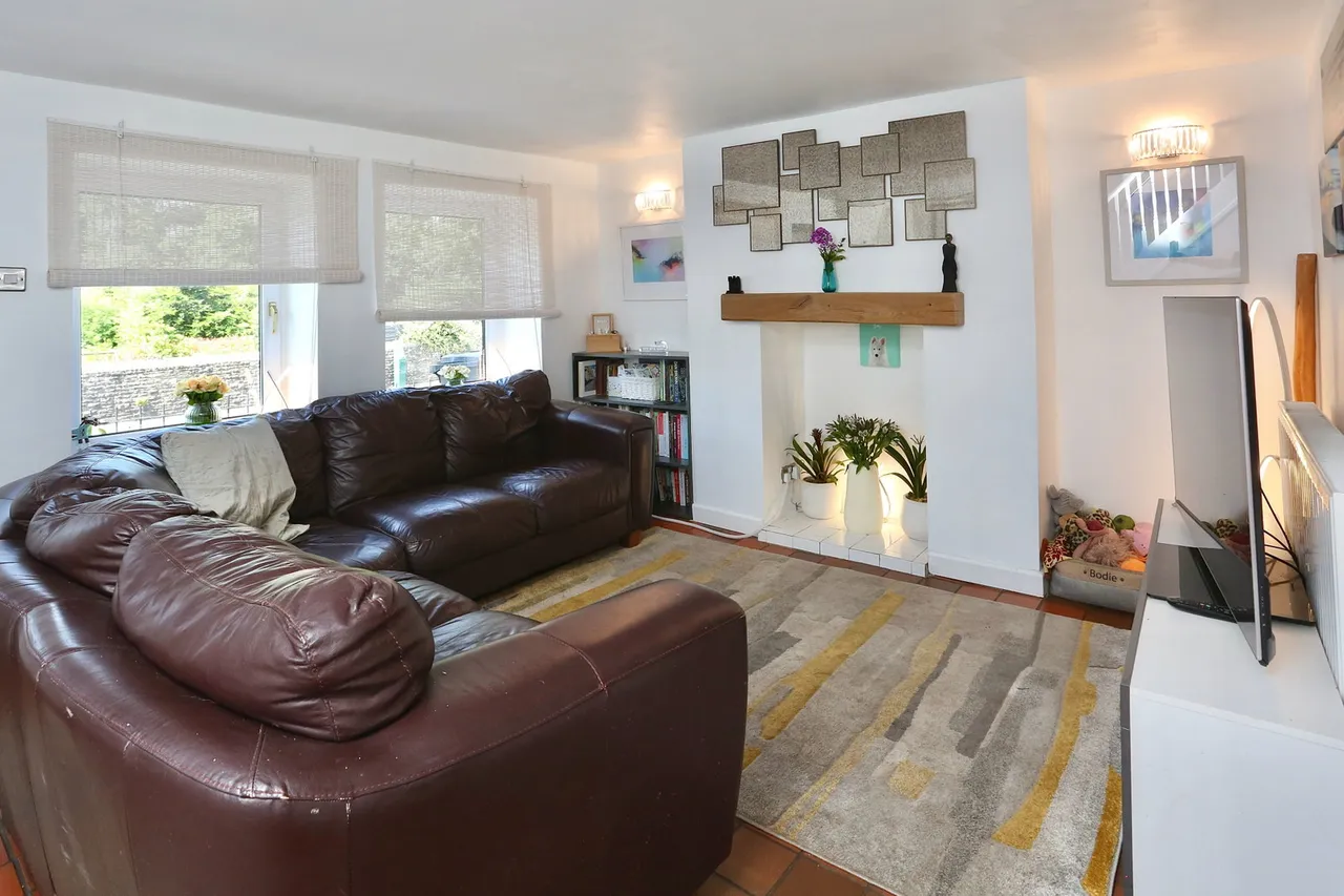8 Victoria Terrace, Crickhowell, Powys, NP8 1DN, photo 2