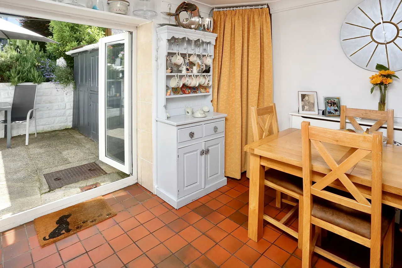 8 Victoria Terrace, Crickhowell, Powys, NP8 1DN, photo 11