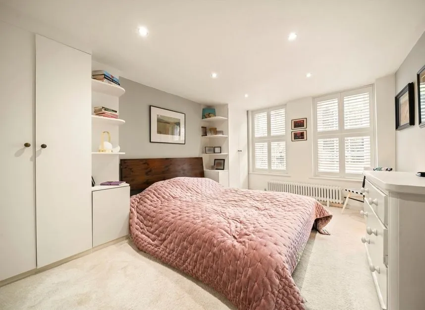 Great Ormond Street, Bloomsbury, WC1N, photo 3