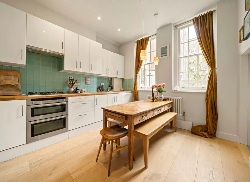 Great Ormond Street, Bloomsbury, WC1N, photo 4