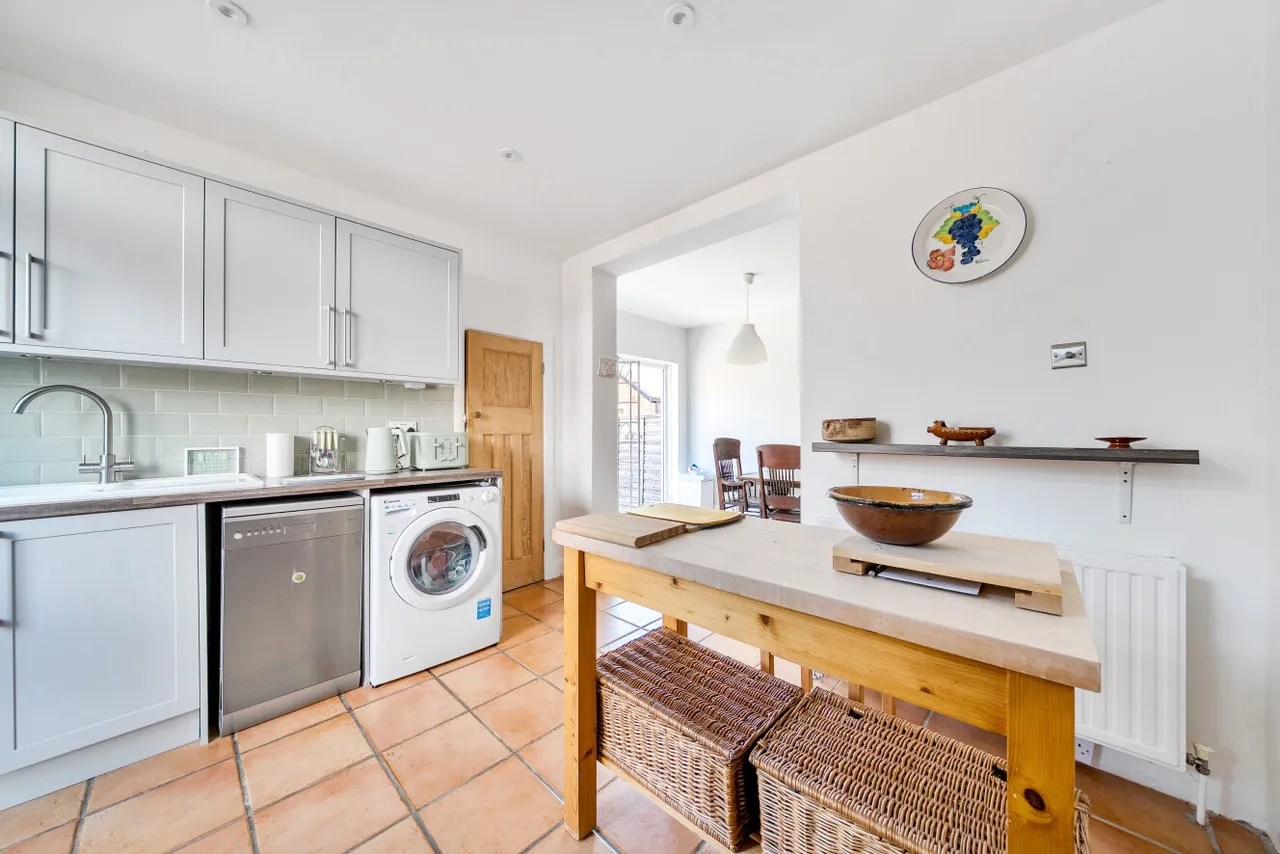 Vale Crescent, Kingston Vale, London, SW15, photo 3