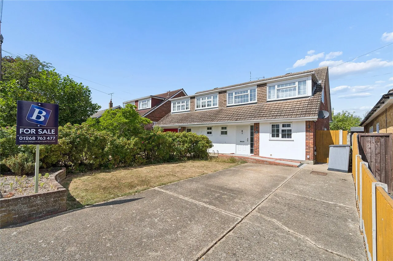 4 bed house for sale, Belmont Avenue, Wickford, SS12