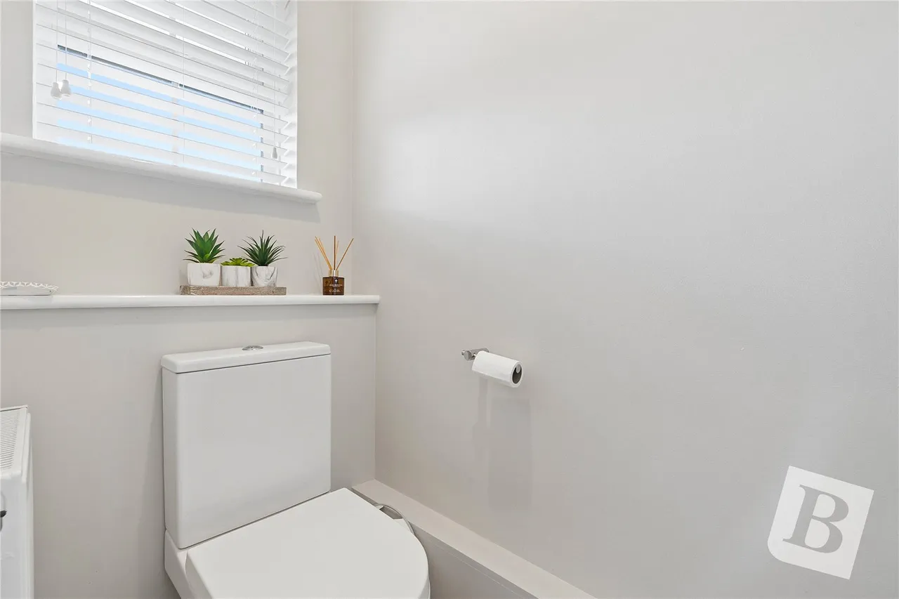 Belmont Avenue, Wickford, SS12, photo 6