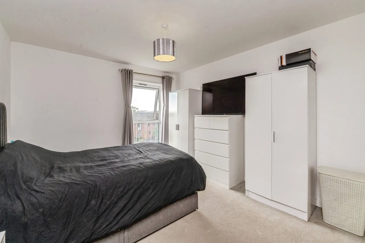 Colliford Road, West Thurrock, RM20, photo 12