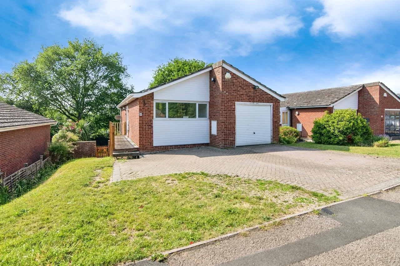 3 bed house for sale — Waveney Road, Bungay