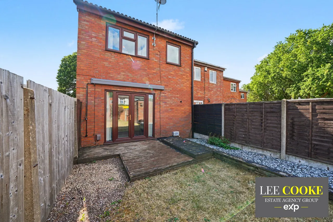 Bellman Close, Darlaston, WS10 8UR, photo 3