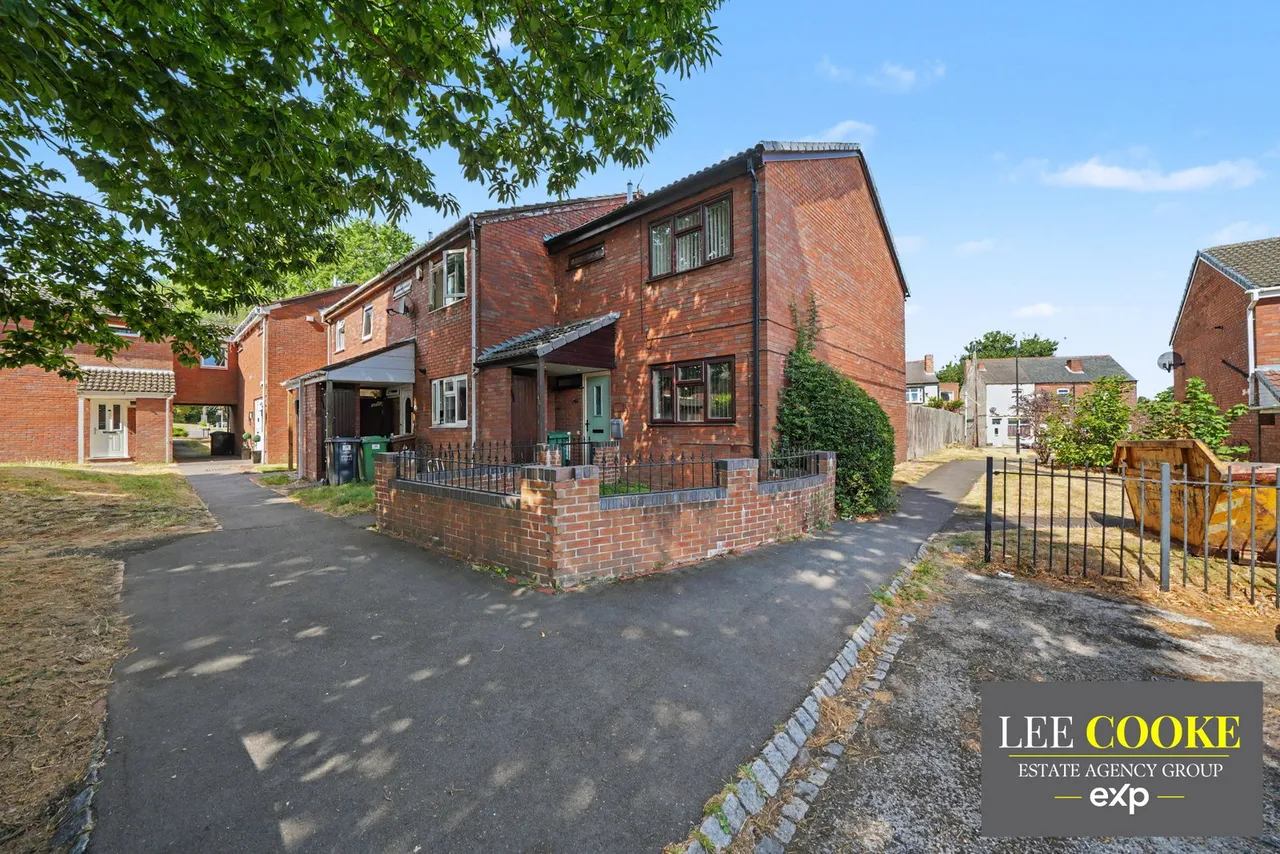 Bellman Close, Darlaston, WS10 8UR, photo 2