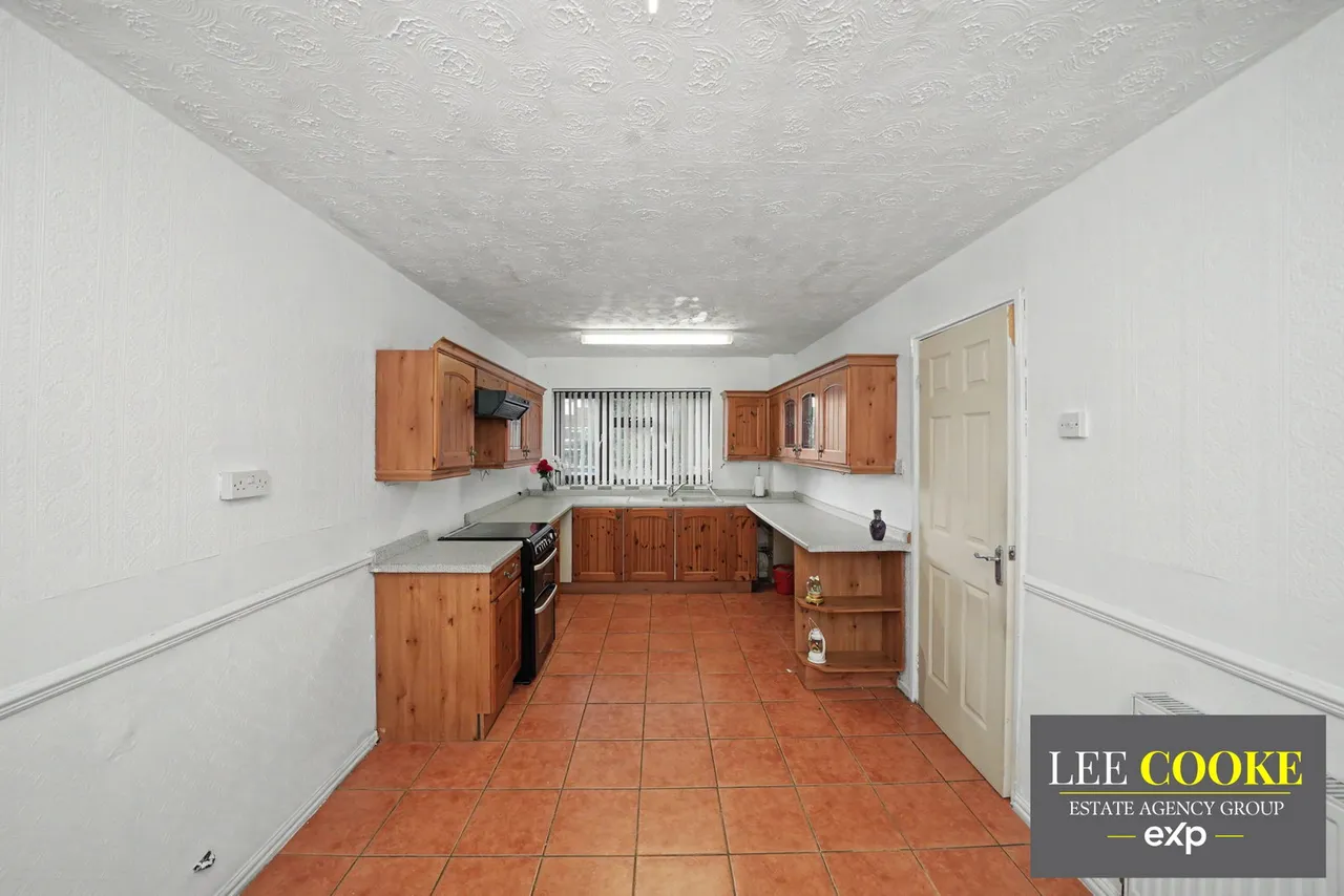 Bellman Close, Darlaston, WS10 8UR, photo 11