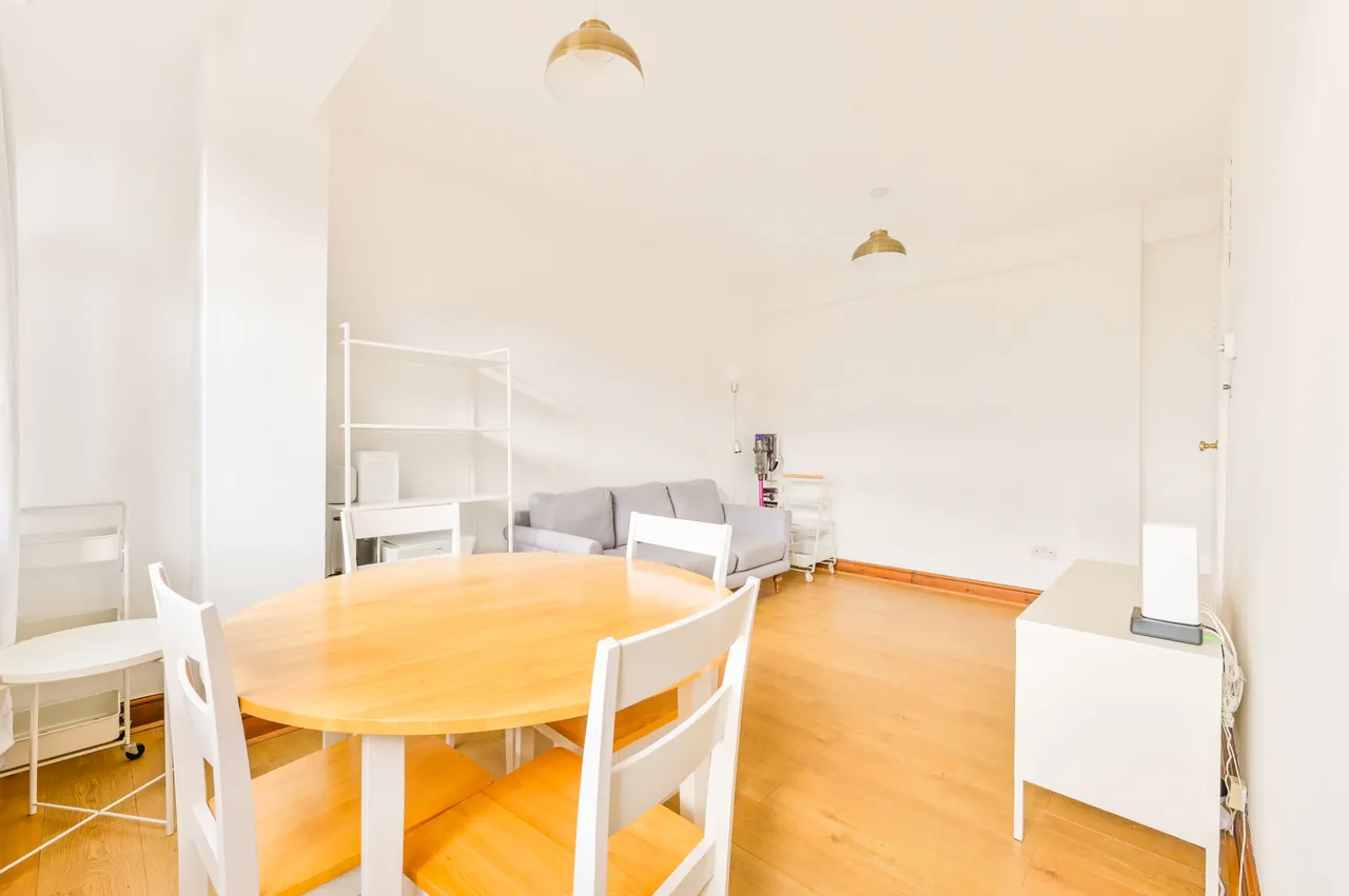3 Ascot Lodge, Greville Place, London, photo 6