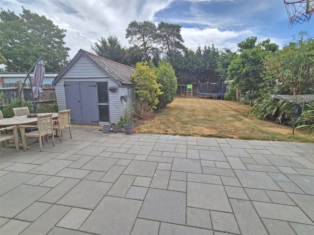 New Milton, Hampshire, photo 2