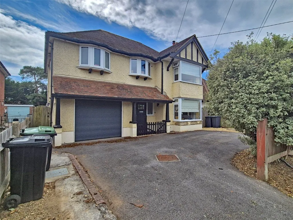 4 bed house for sale, New Milton, Hampshire