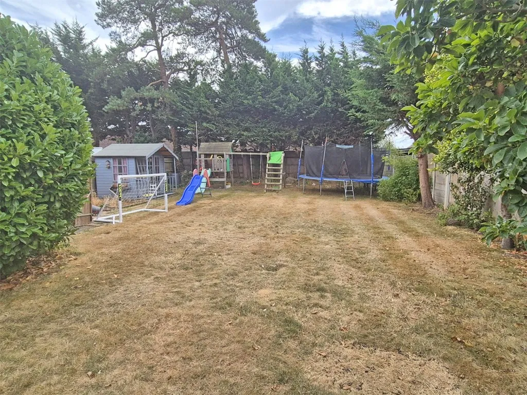 New Milton, Hampshire, photo 18