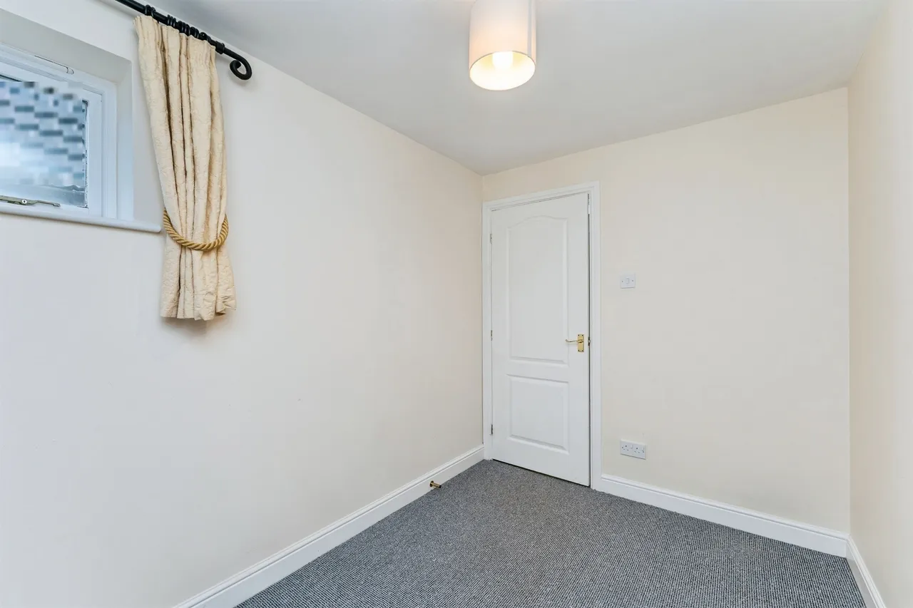 Benton Drive, Chester, CH2, photo 11