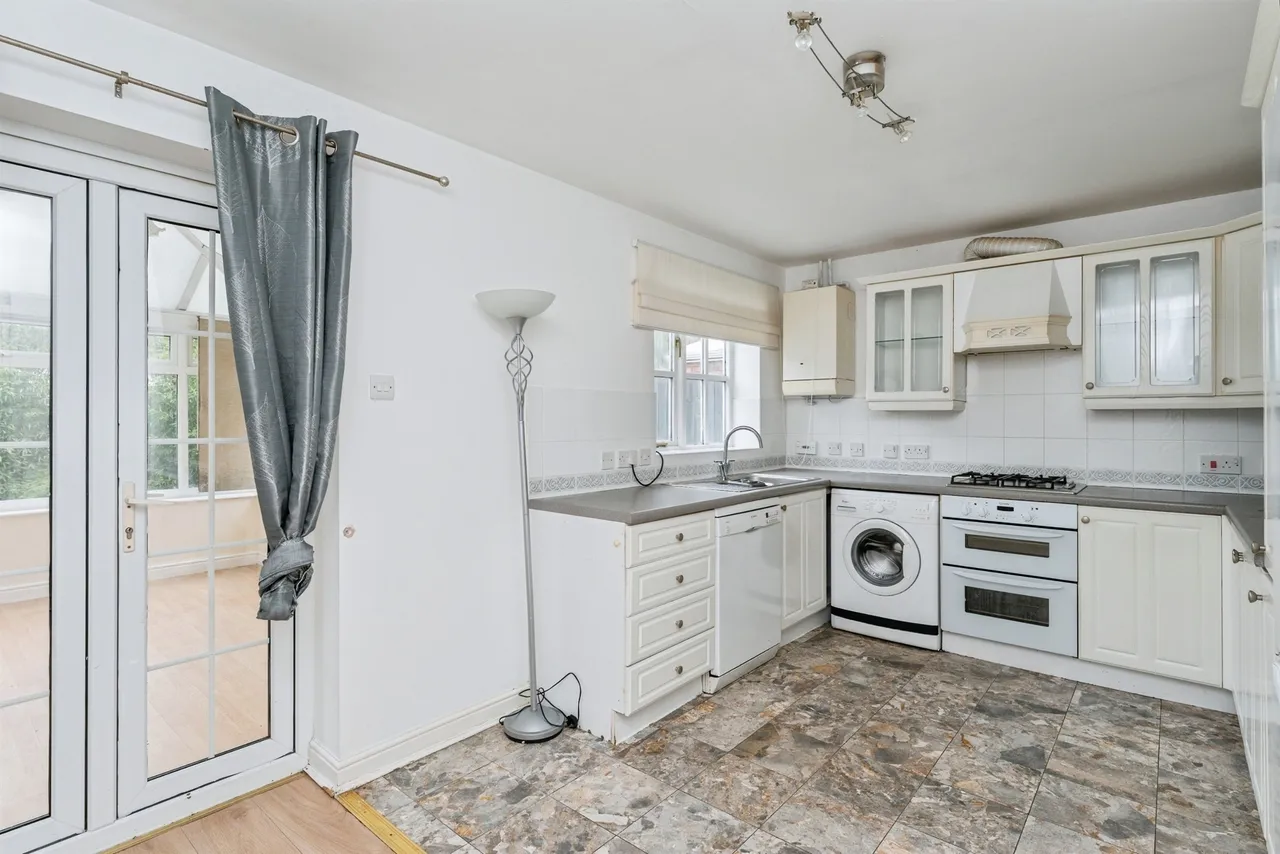 Benton Drive, Chester, CH2, photo 2