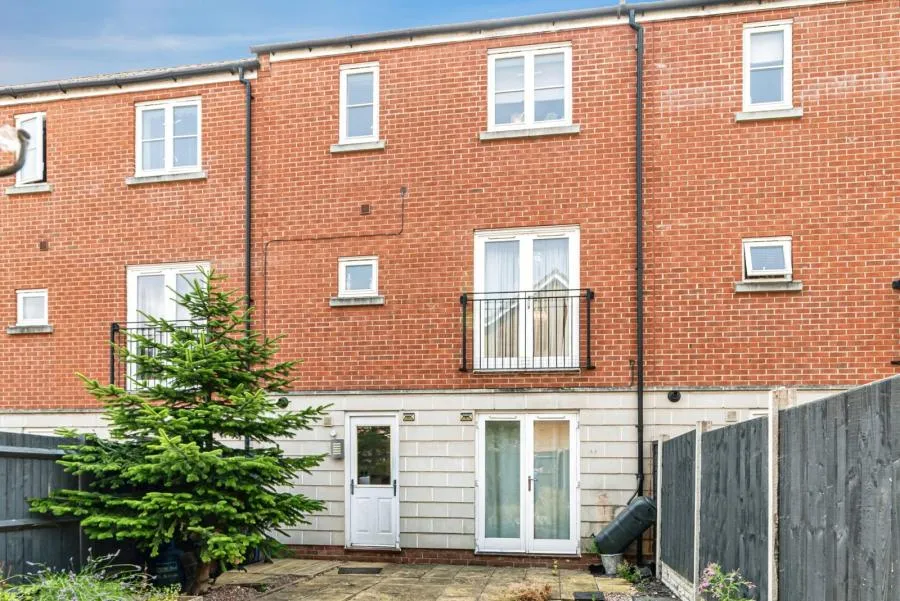 Peggs Way, Basingstoke, RG24, photo 11