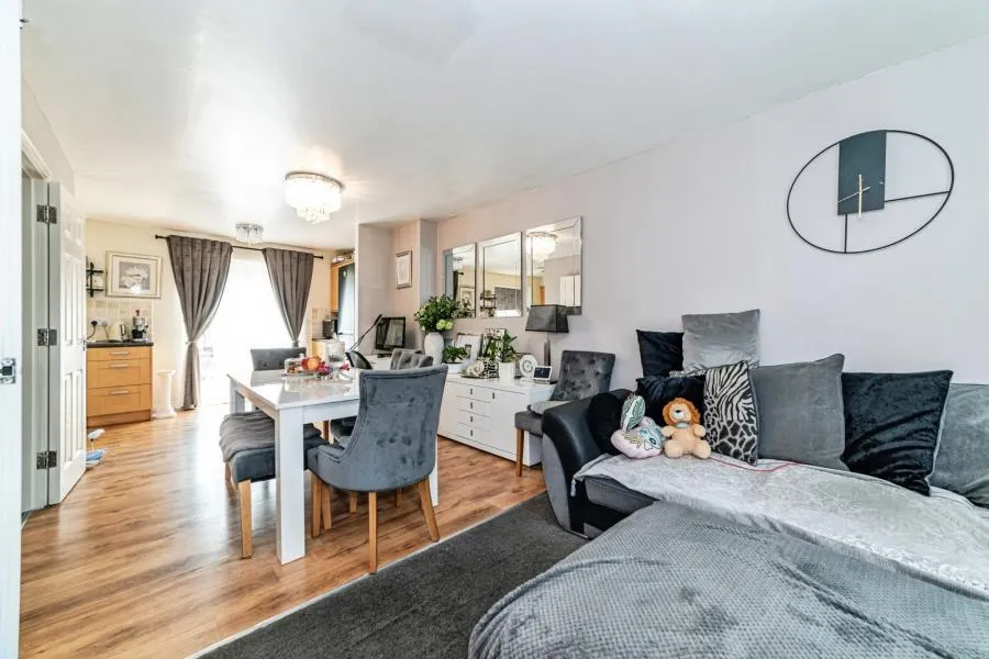 Peggs Way, Basingstoke, RG24, photo 3