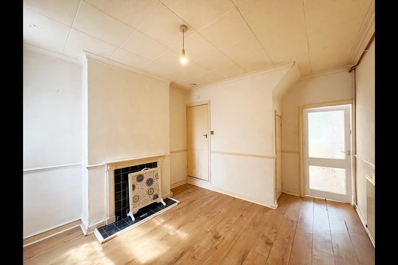 Francis Grove, Nottingham, NG6, photo 4