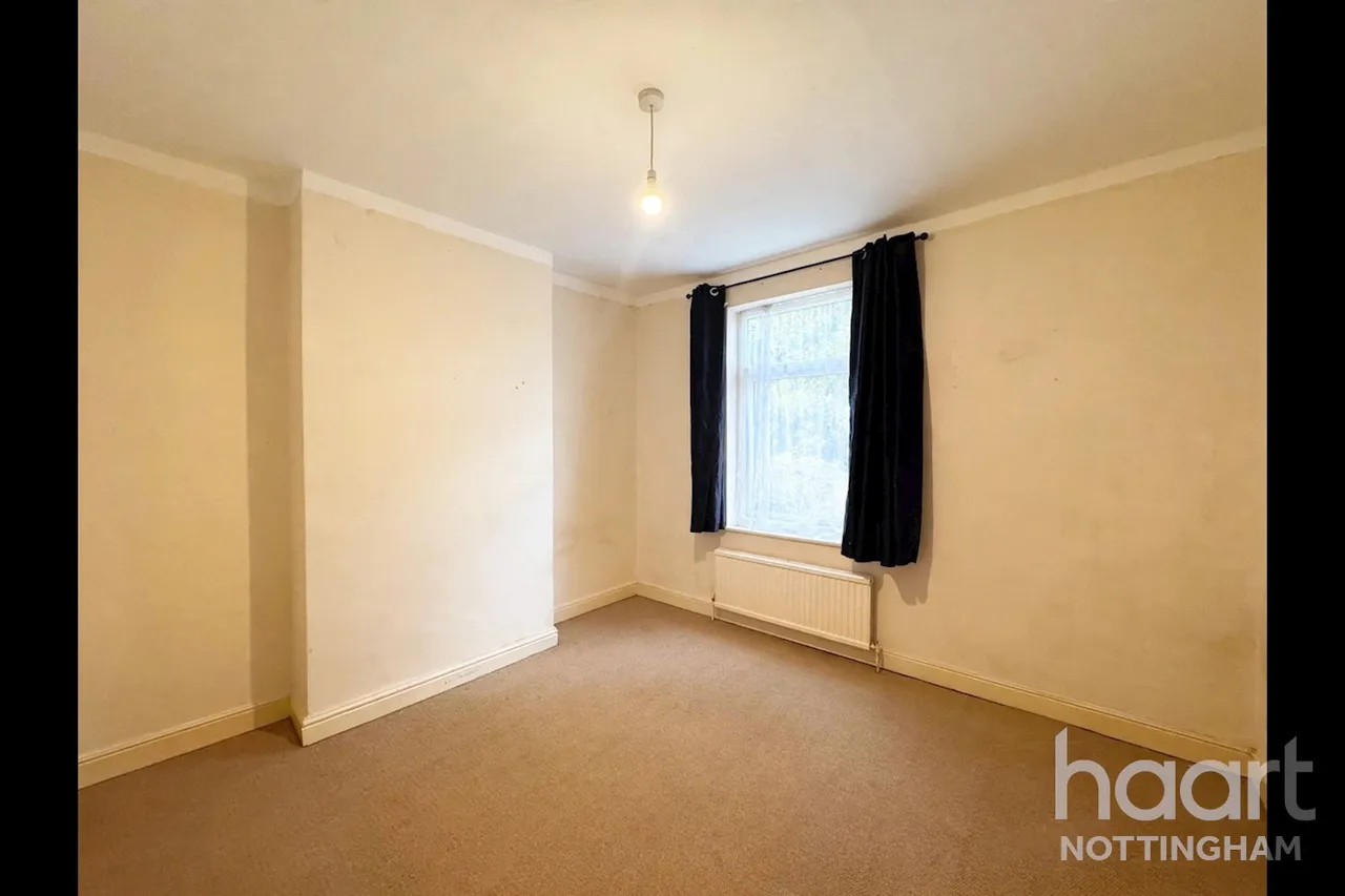Francis Grove, Nottingham, NG6, photo 10