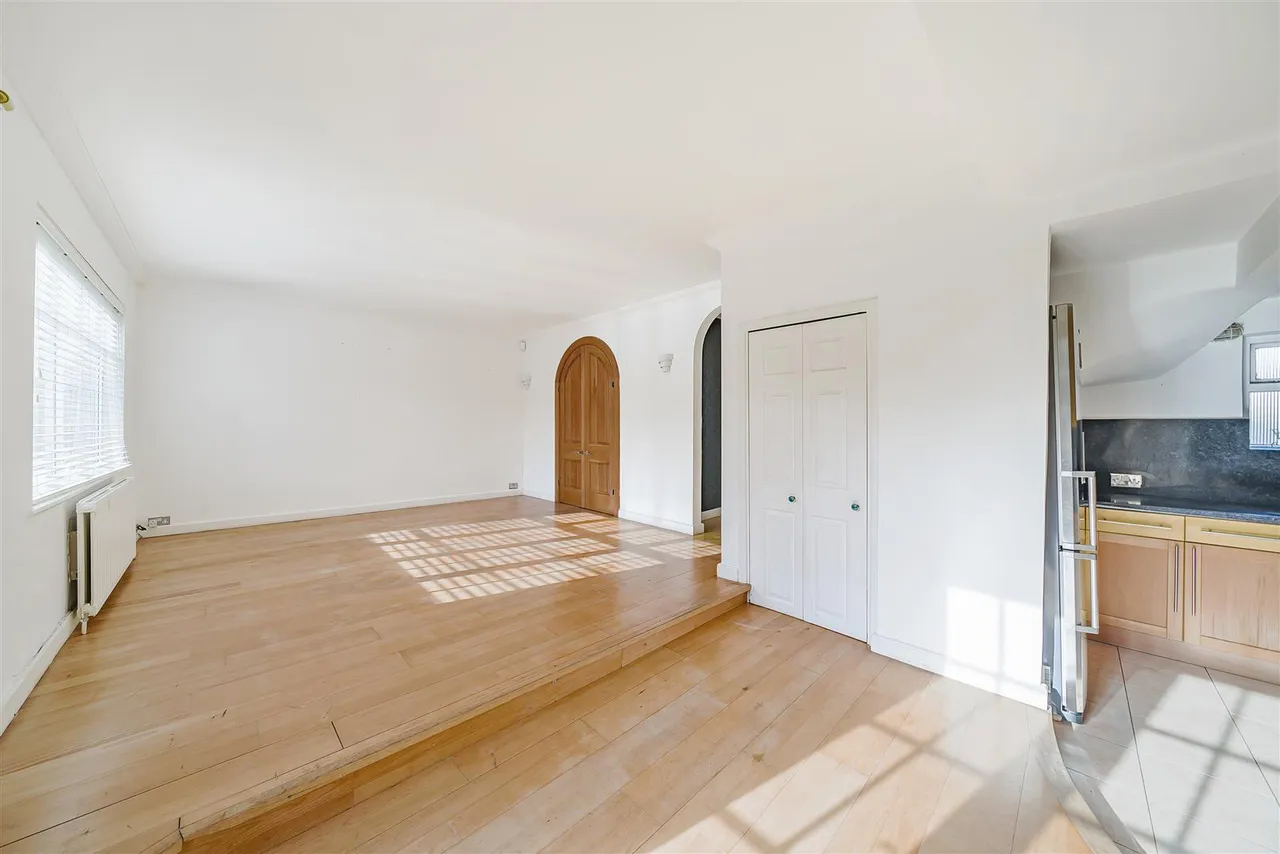 Brookland Close, Hampstead Garden Suburb, NW11, photo 4