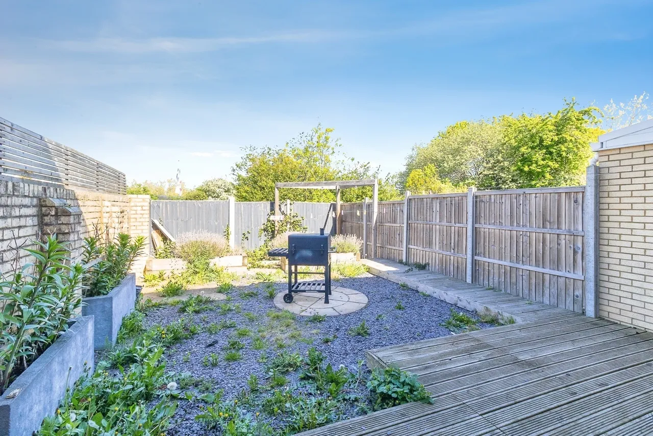 Mullen Avenue, Downs Barn, Milton Keynes, Buckinghamshire, MK14, photo 16